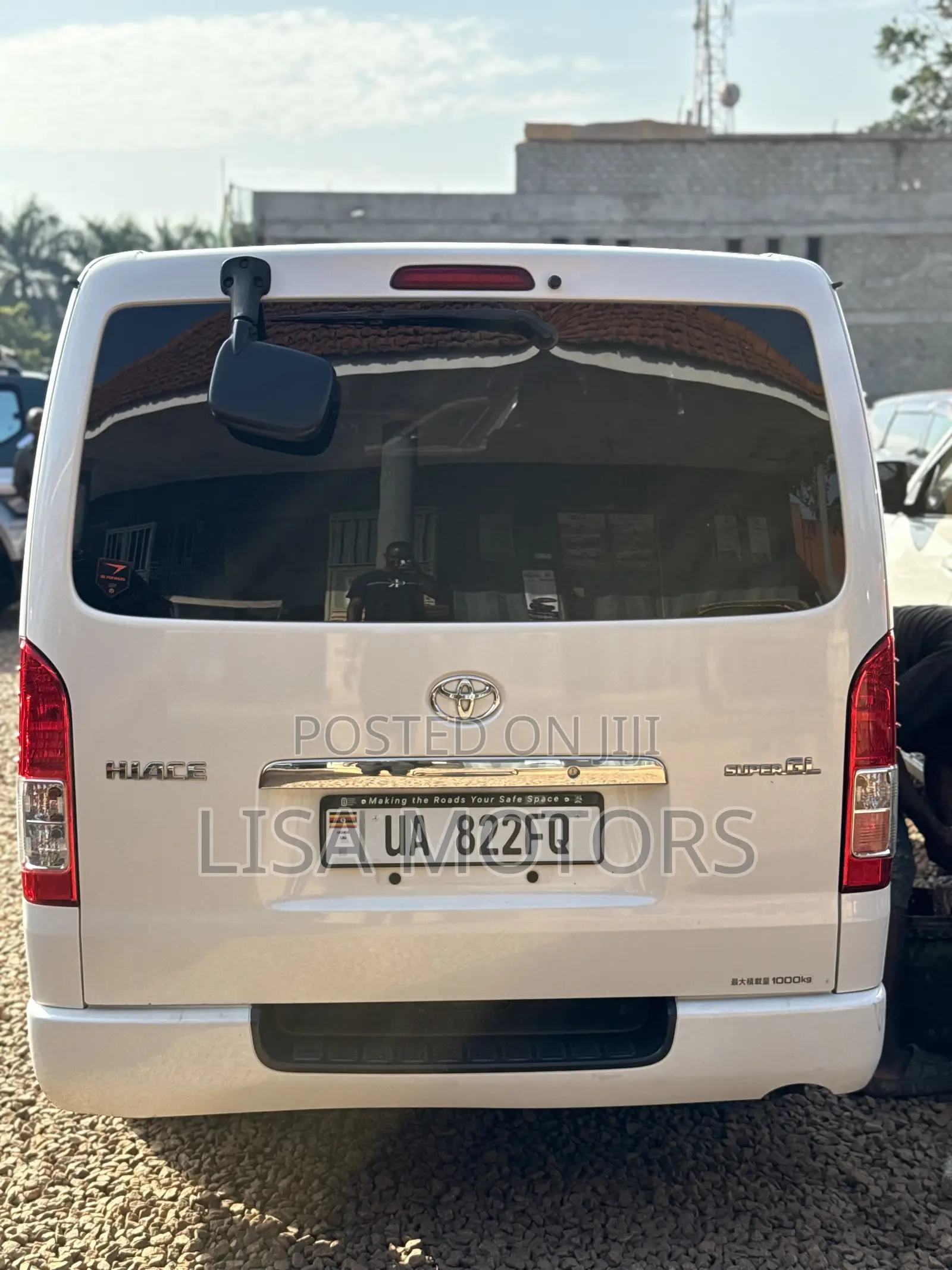 Toyota HiAce 2012 White