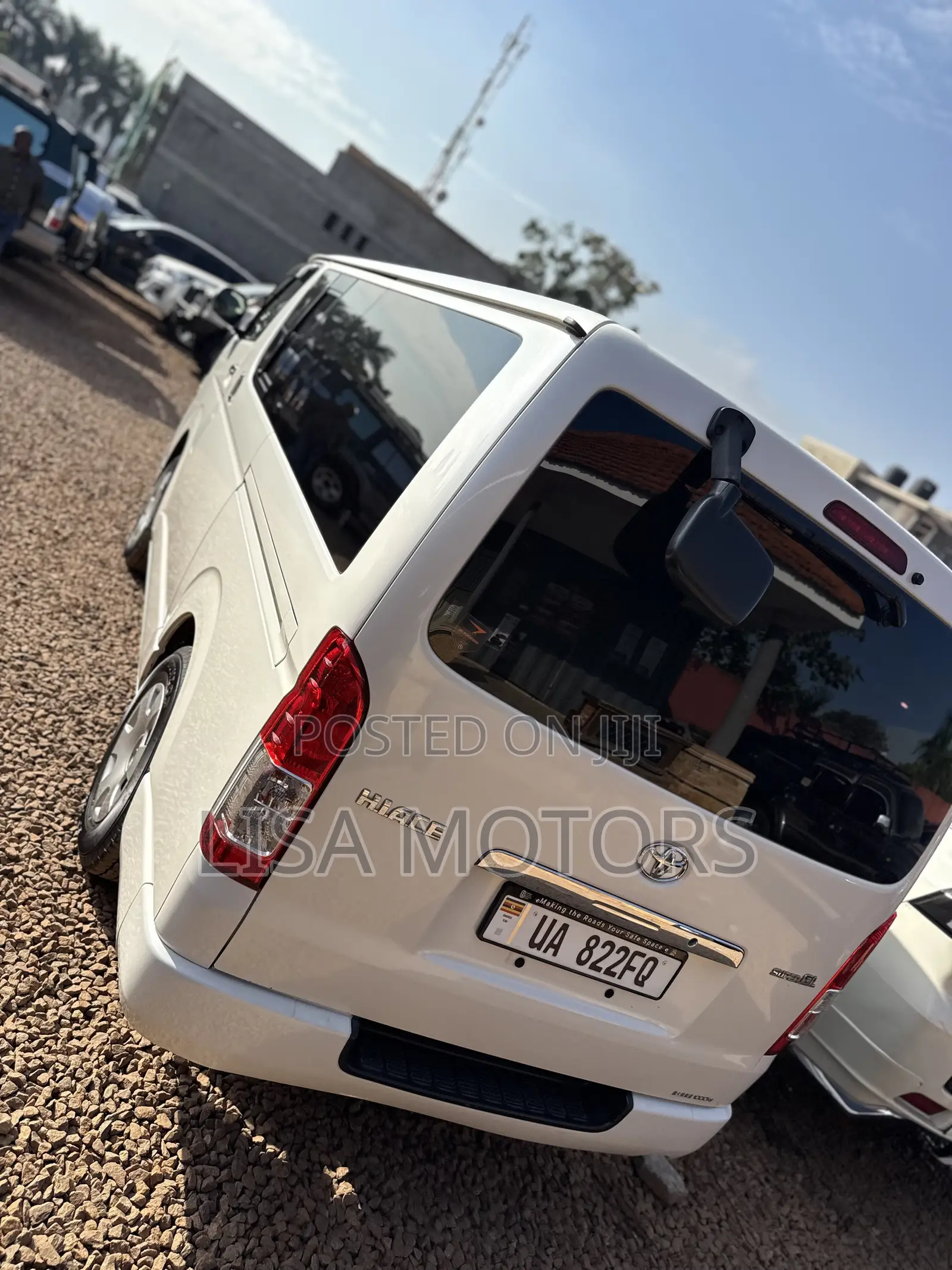 Toyota HiAce 2012 White