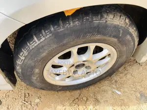 Toyota Noah 2001