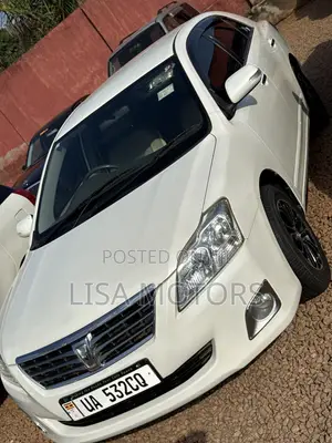 Toyota Premio 1.8 FWD 2012 White