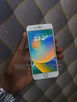 Apple iPhone 8 Plus 64 GB White
