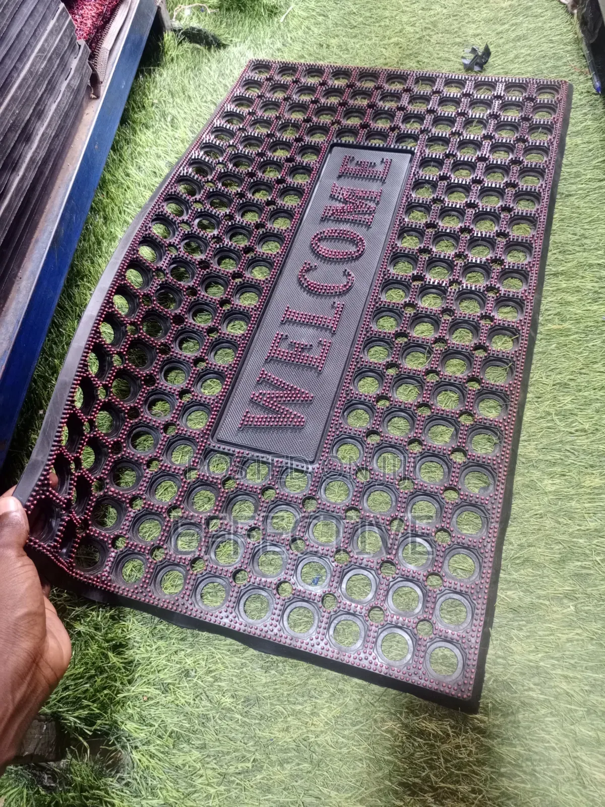Heavy-Duty Rectangular Rubber Hollow Doormat