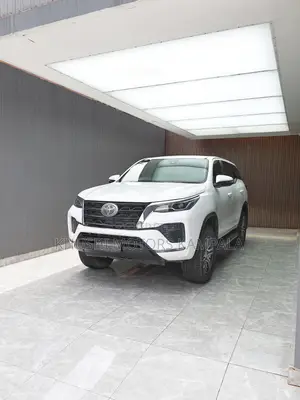 Toyota Fortuner 2020 Brown