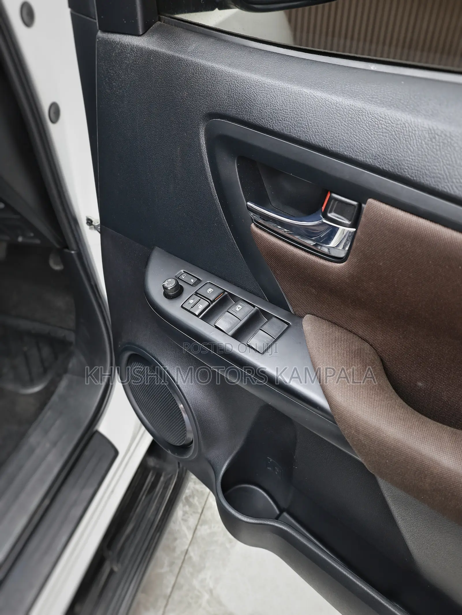 Toyota Fortuner 2020 Brown