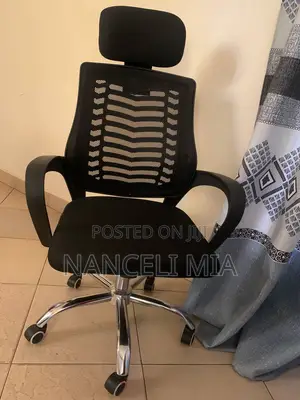 Ergonomic Office Chair With Headrest Excellent Condition Negotiable