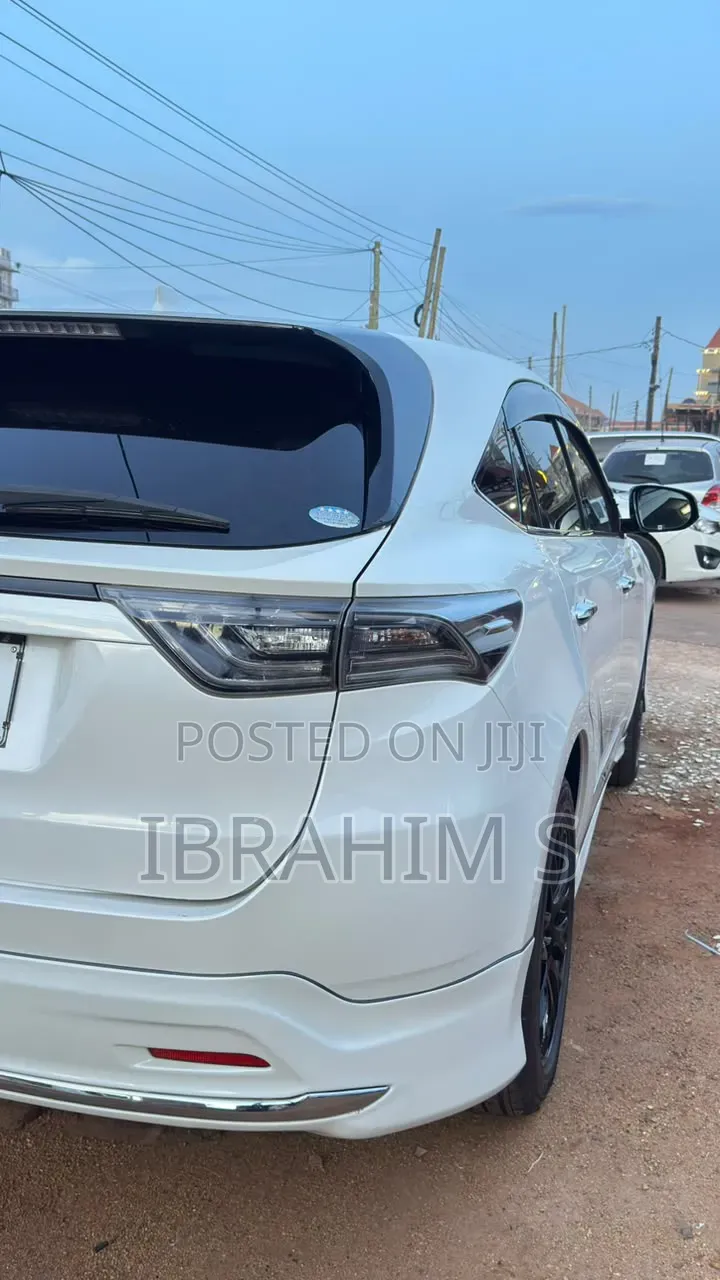 Toyota Harrier 2016 White