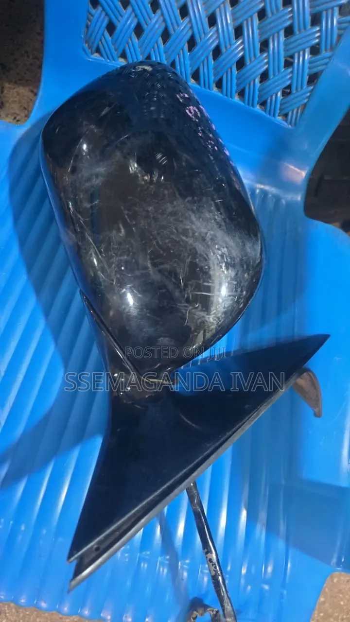 Toyota Crown GRS180 Original Side Mirror