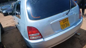 Toyota Starlet 2002 Silver