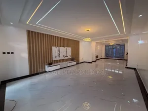 5bdrm Duplex in Kyanja, Central Division for sale