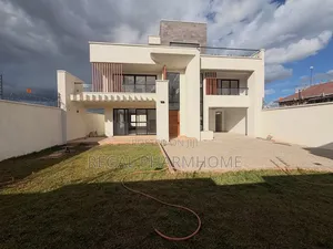4bdrm Duplex in Kyanja, Central Division for sale