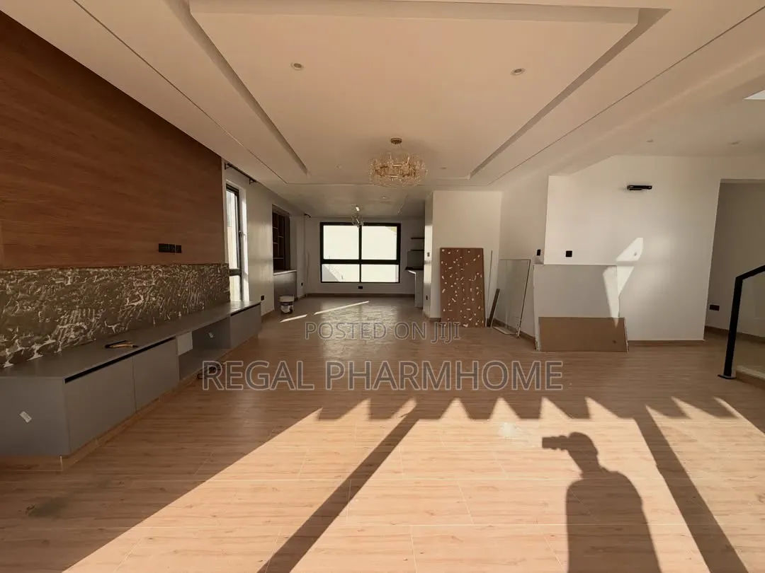 4bdrm Duplex in Kyanja, Central Division for sale
