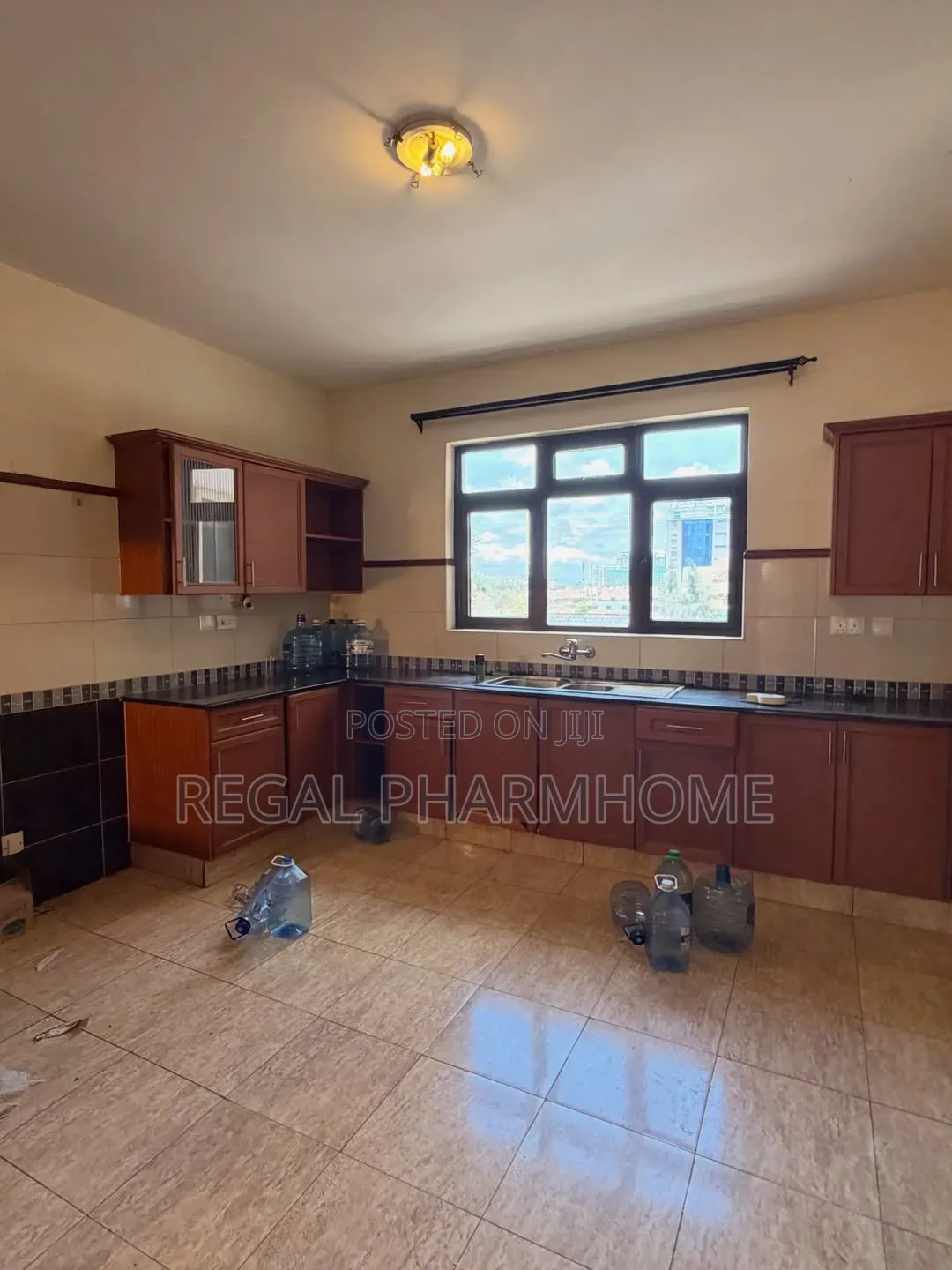 3bdrm Apartment in Kololo, Central Division for rent