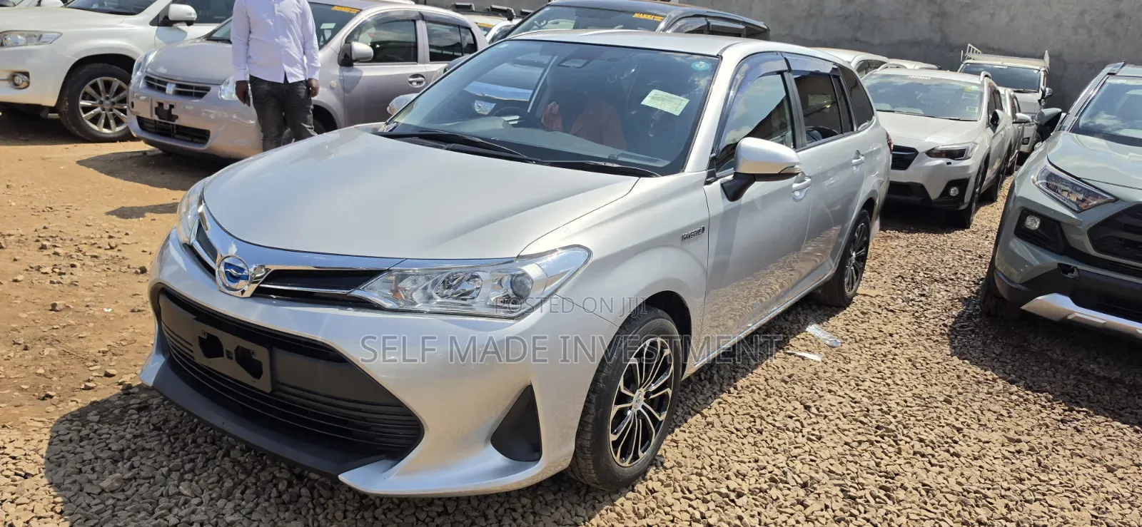 Toyota Corolla Fielder 2018 Silver