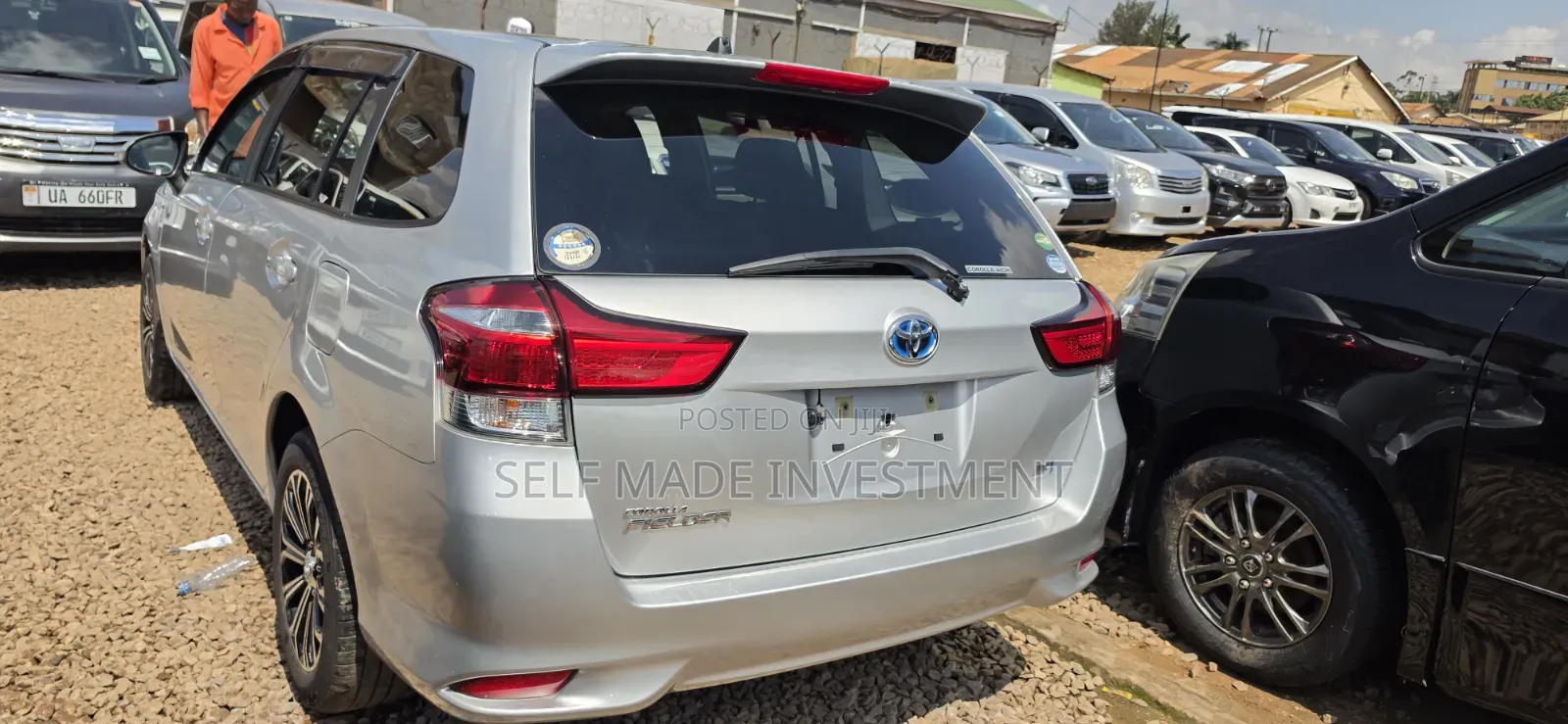 Toyota Corolla Fielder 2018 Silver