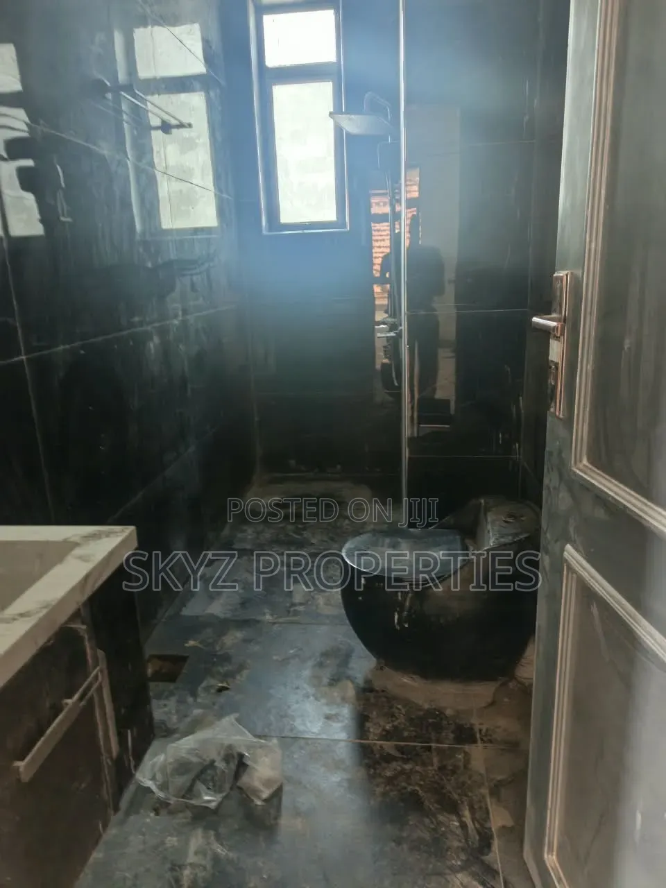 3bdrm Apartment in Bugolobi, Central Division for rent