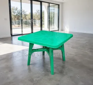 4 Standz Plastic Table Plastic Table