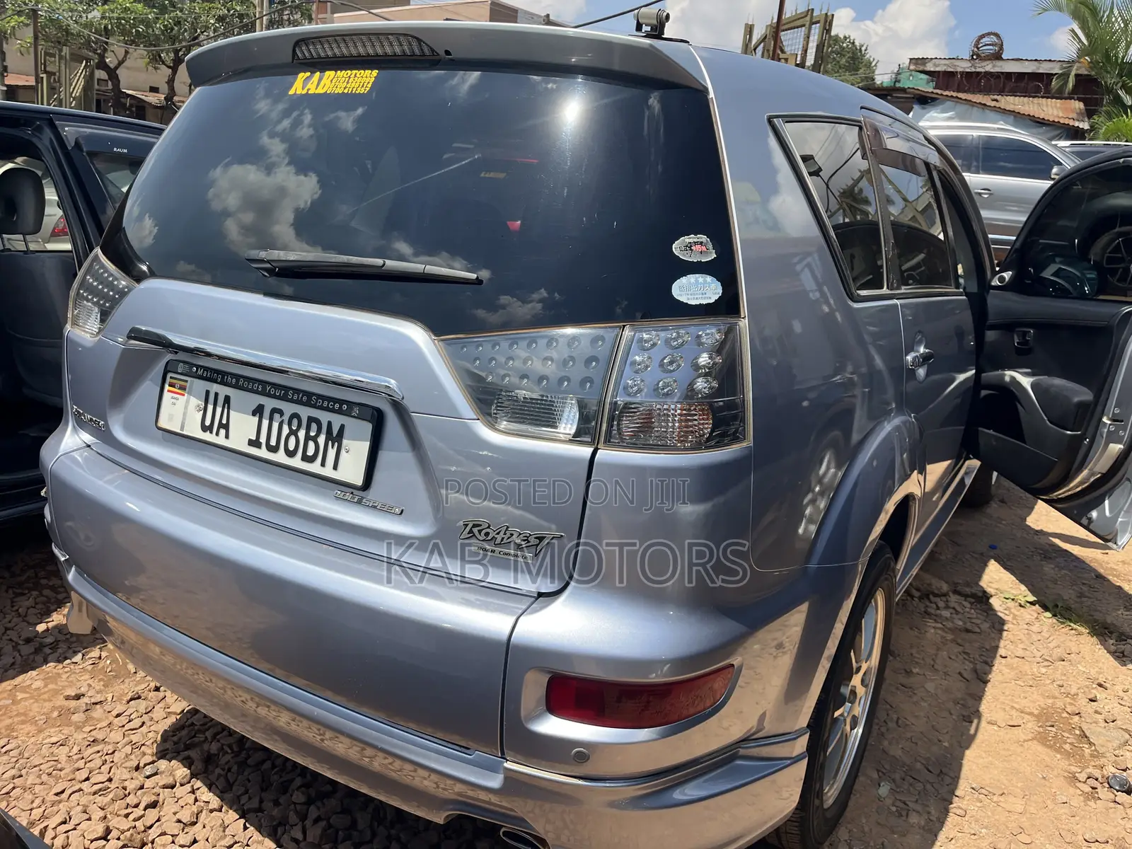 Mitsubishi Outlander 2012 Silver