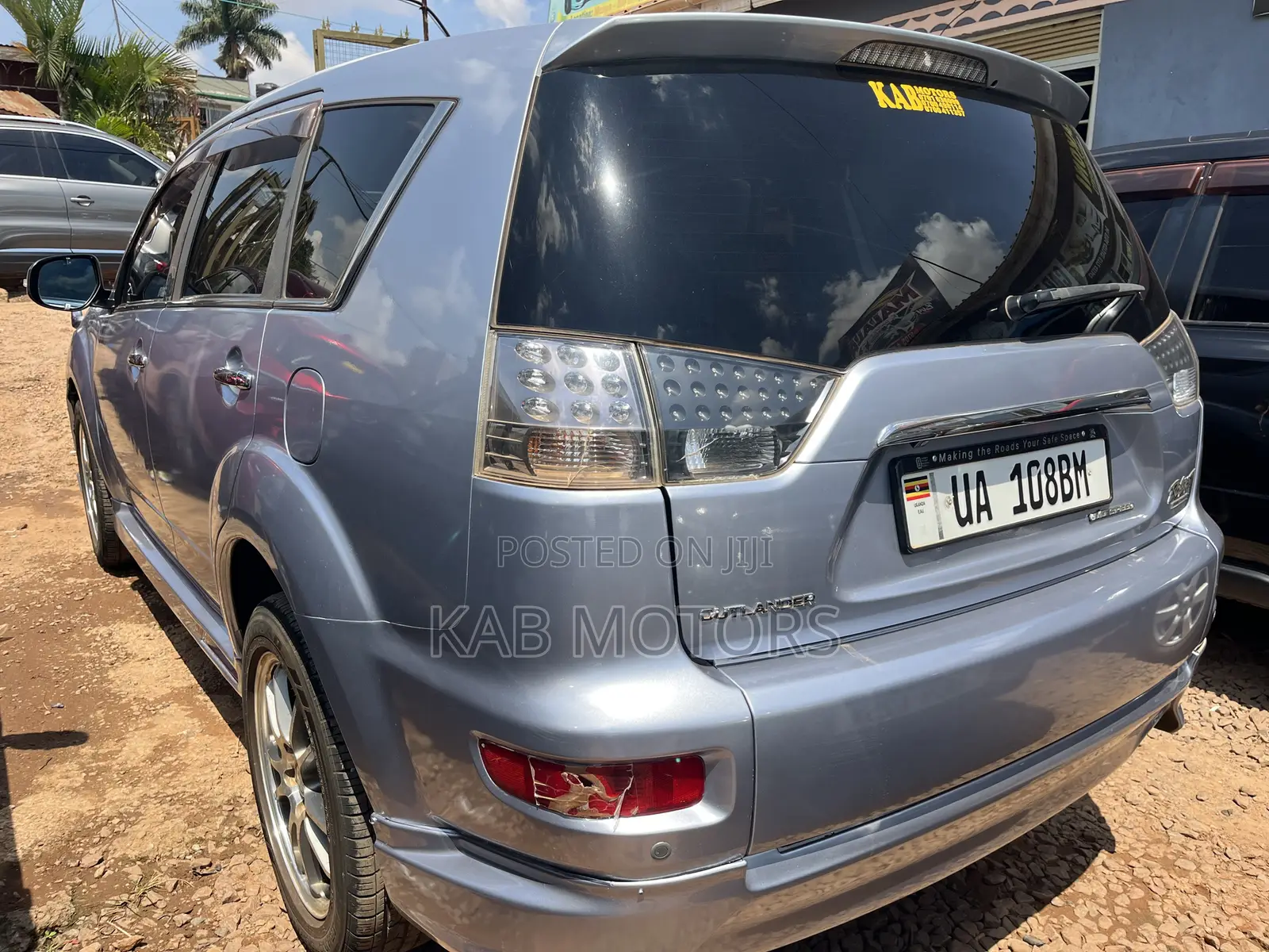 Mitsubishi Outlander 2012 Silver
