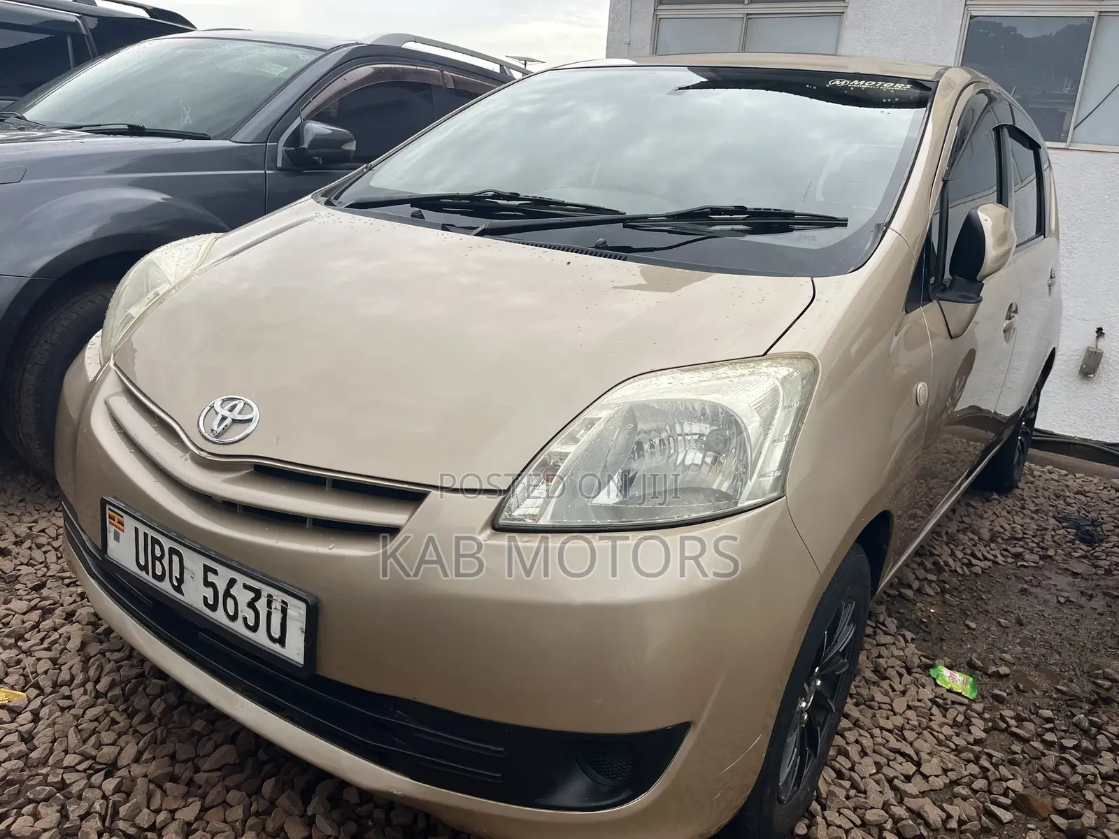 Toyota Passo Sette 1.5 AWD 2010 Gold