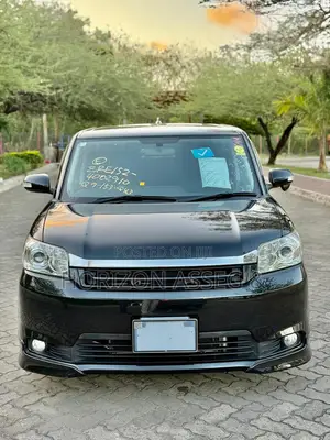Toyota Corolla Rumion 2012 Black