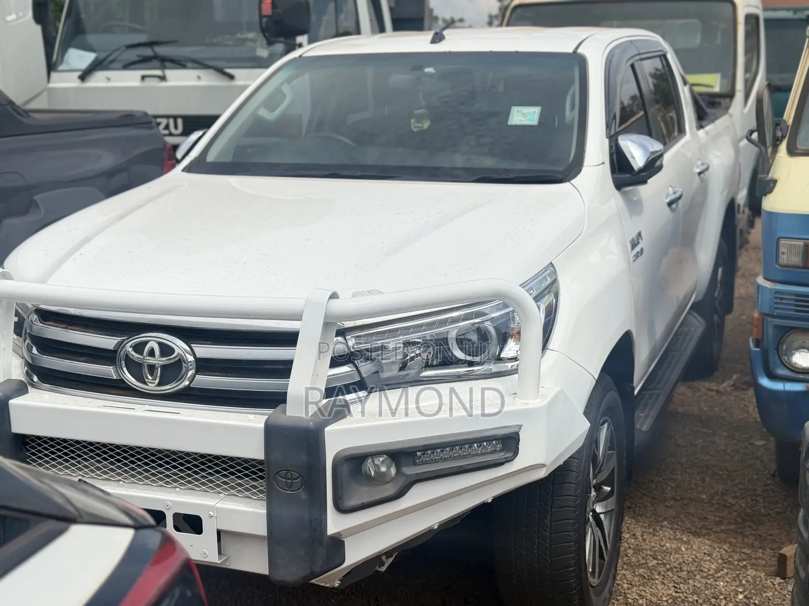 Toyota Hilux Revo Double Cab Deisel 2.8 AWD 2017 White