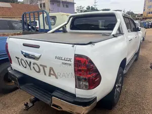 Toyota Hilux Revo Double Cab Deisel 2.8 AWD 2017 White