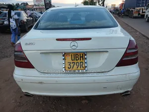 Mercedes-Benz E300 2009 White