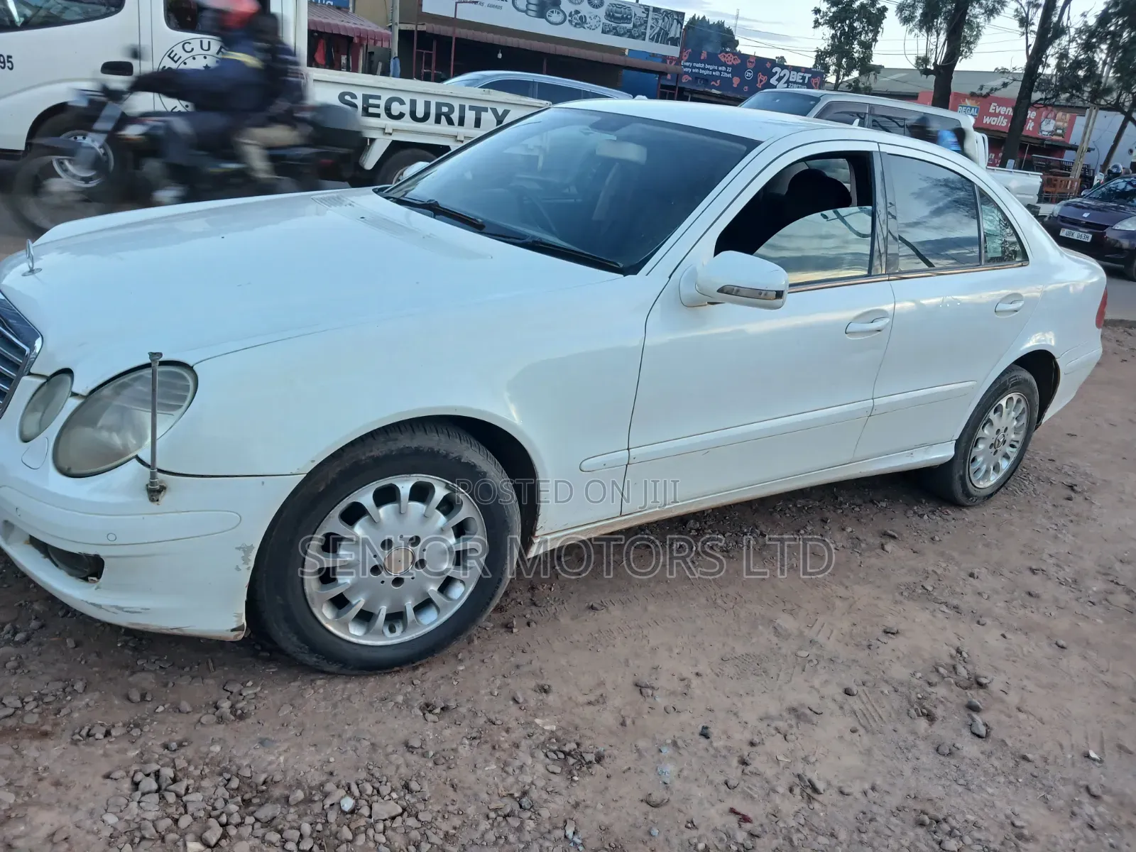 Mercedes-Benz E300 2009 White