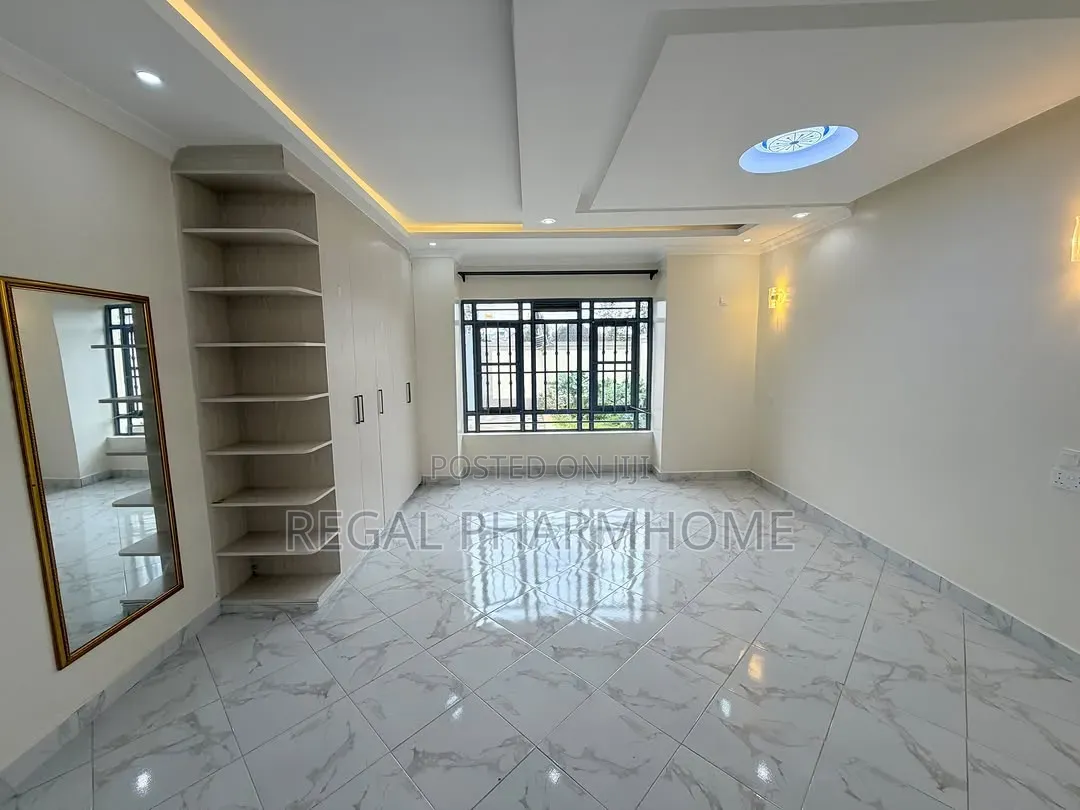 4bdrm Bungalow in Kira, Central Division for sale