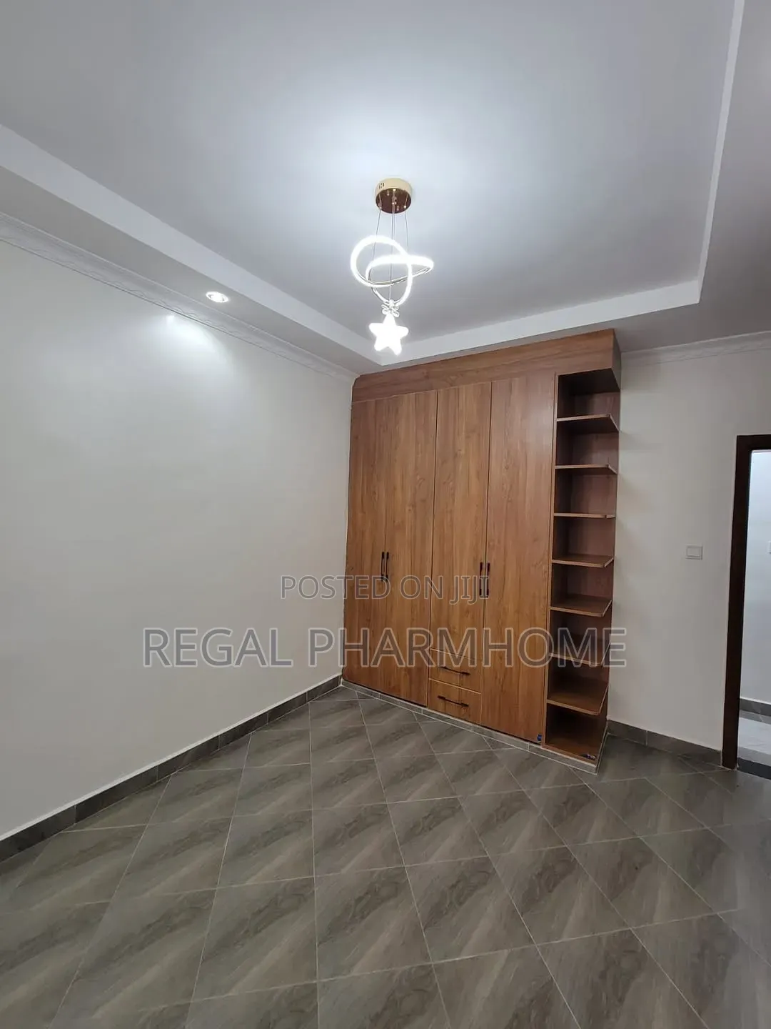 4bdrm Bungalow in Kira Sonde, Central Division for sale