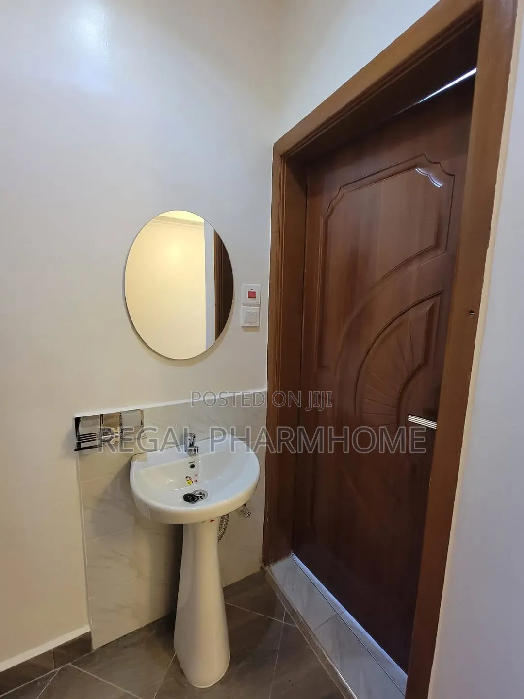 4bdrm Bungalow in Kira Sonde, Central Division for sale