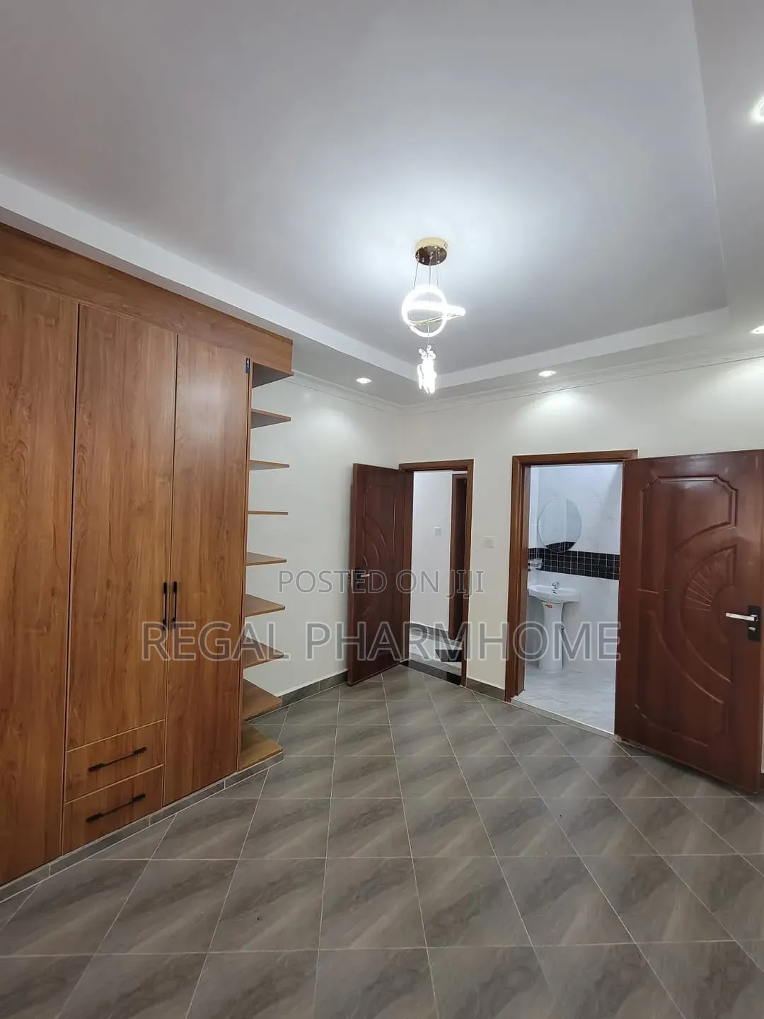 4bdrm Bungalow in Kira Sonde, Central Division for sale