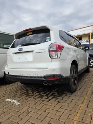 Subaru Forester 2017 Pearl