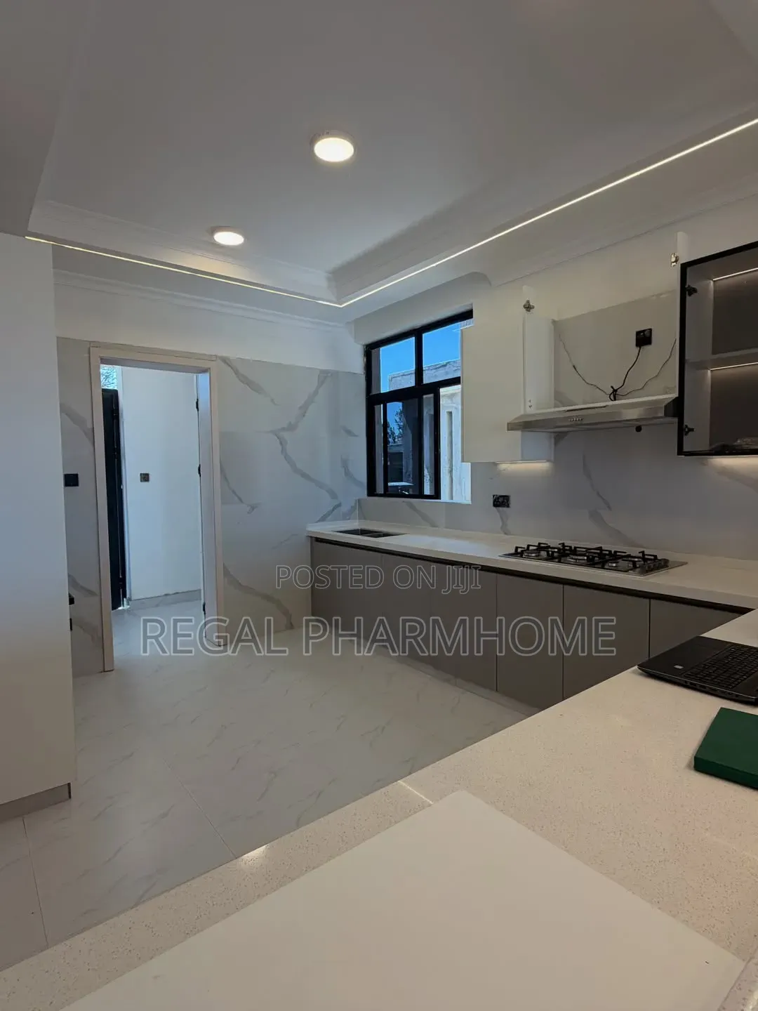 4bdrm Duplex in Kungu, Central Division for sale