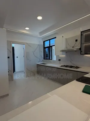 4bdrm Duplex in Kungu, Central Division for sale
