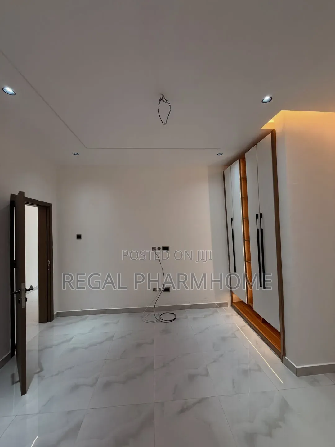 4bdrm Bungalow in Kira Mulawa, Central Division for sale
