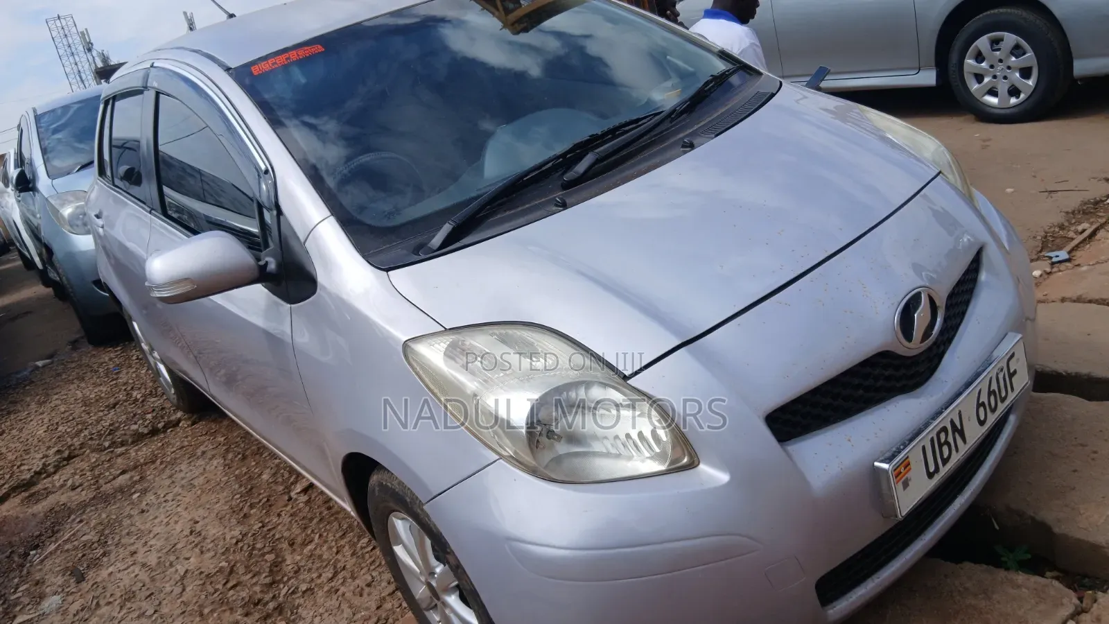 Toyota Vitz 2005 Silver