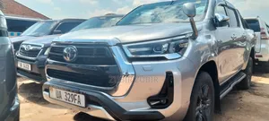 Toyota Hilux 2020 Silver