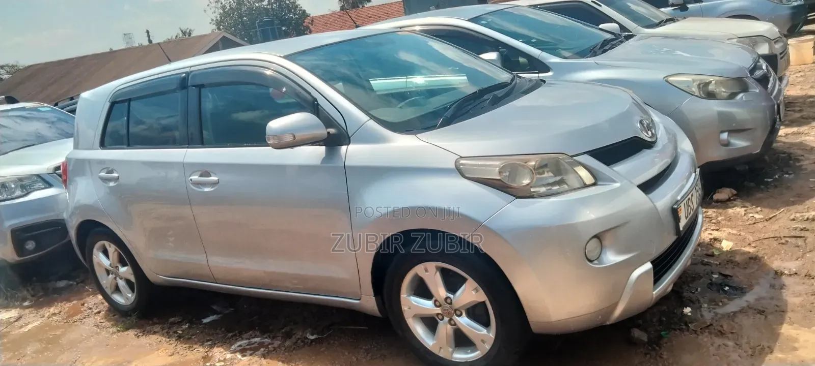 Toyota IST 2010 Silver