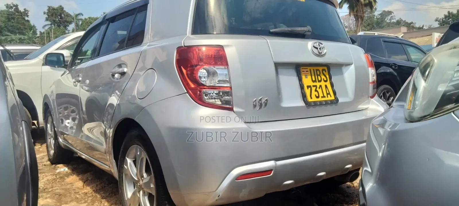 Toyota IST 2010 Silver