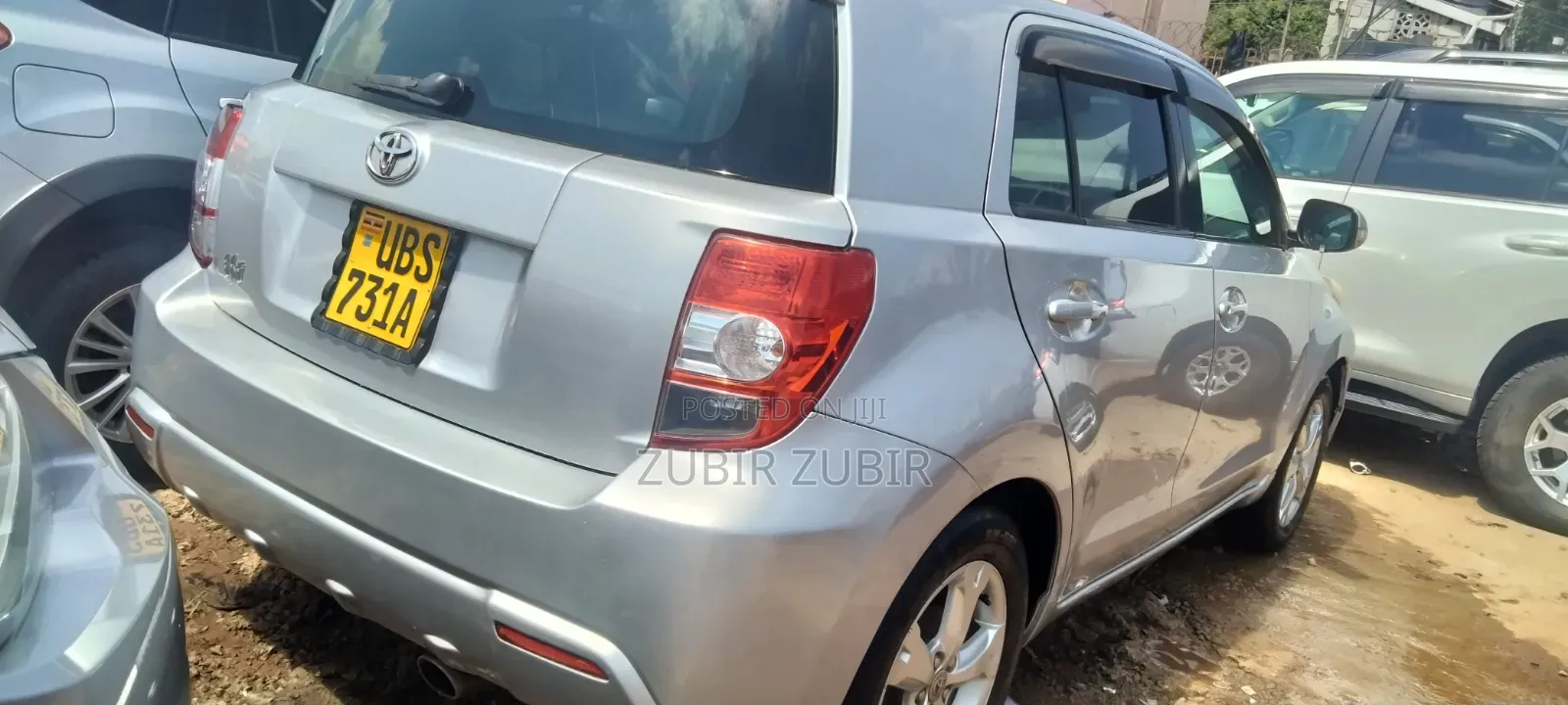 Toyota IST 2010 Silver