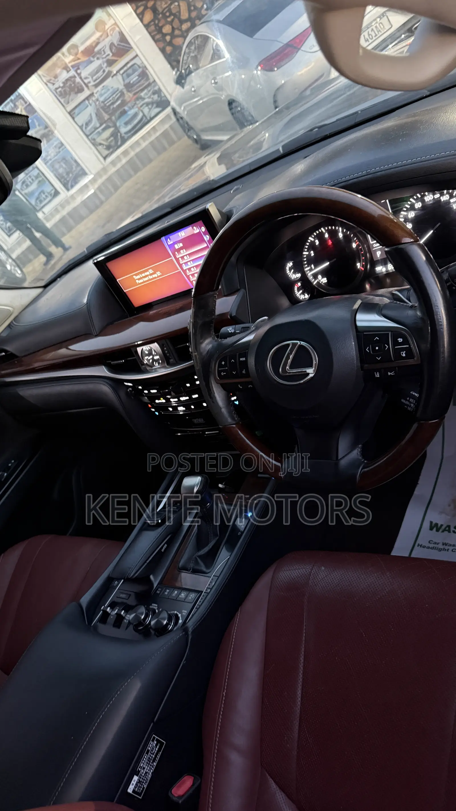 Lexus LX 570 (5 seats) AWD 2018