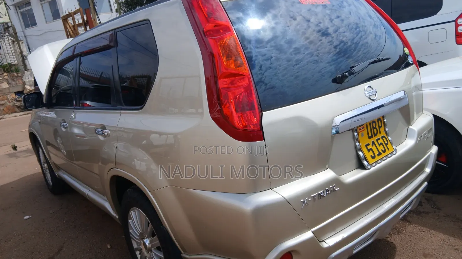 Nissan X-Trail 2.0 Petrol XE 2010 Gold