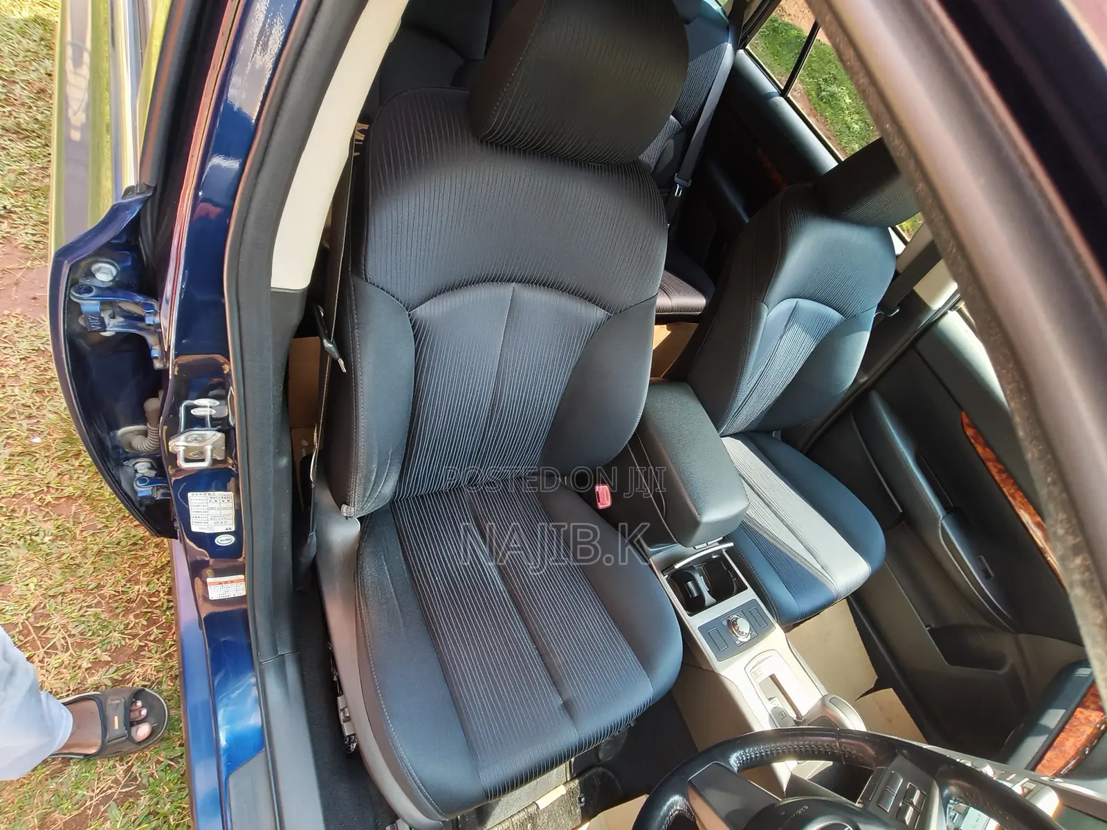 Subaru Legacy 2.5i 2011 Blue
