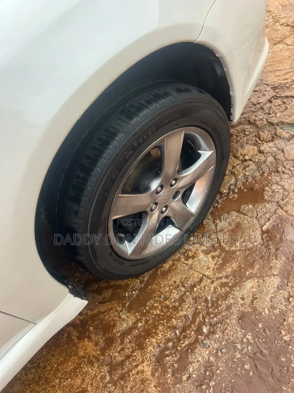 Subaru Legacy 2008 White