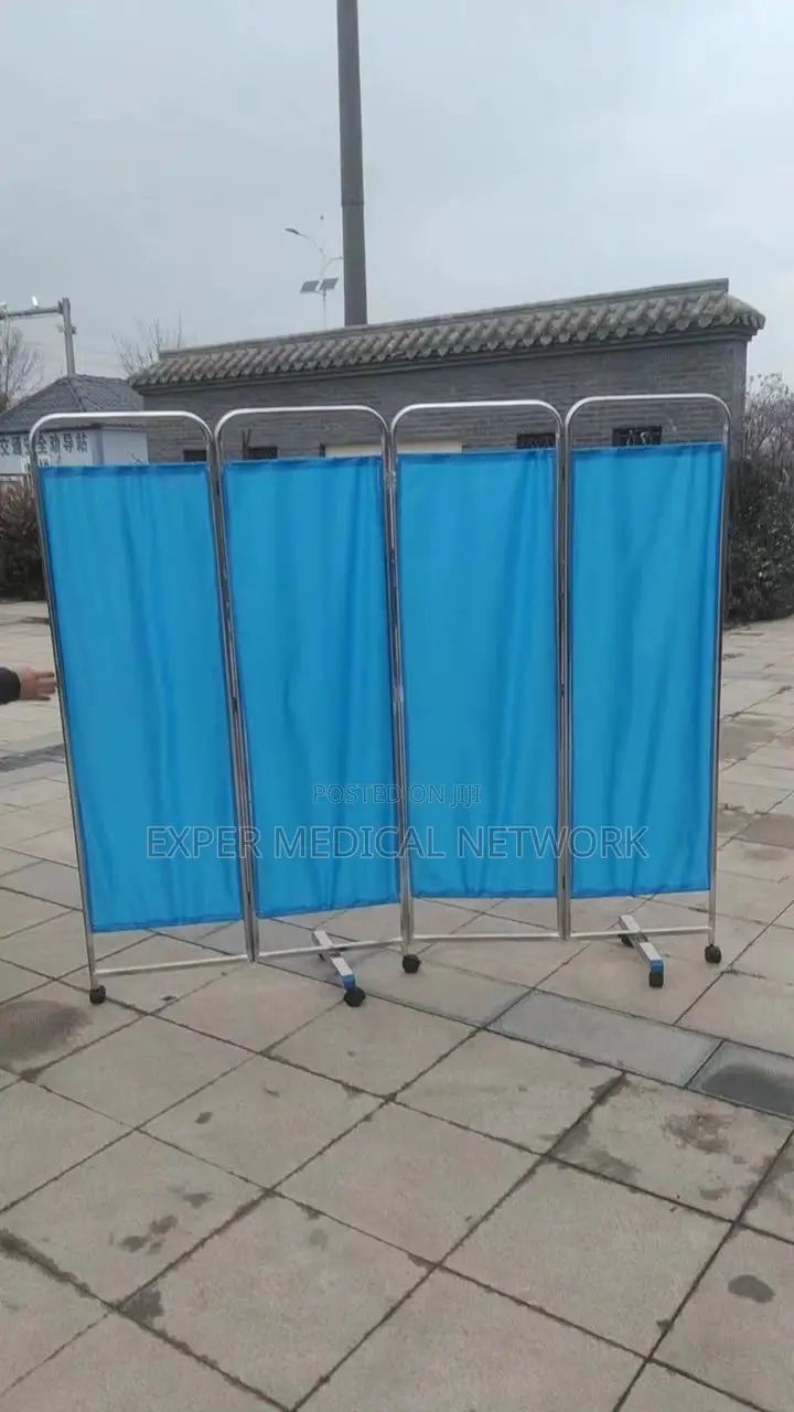 Four Panel Wardscreen
