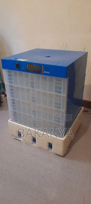 Poultry Egg Incubator. For All Birds Ie Chicken, Ducks , Dove, Quails