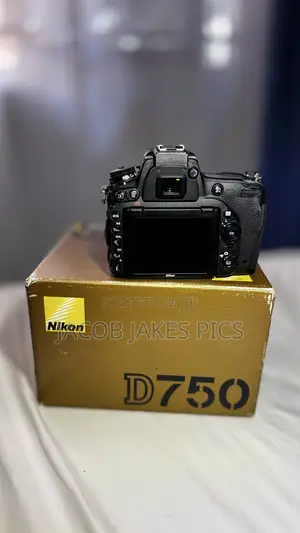 Nikon D750
