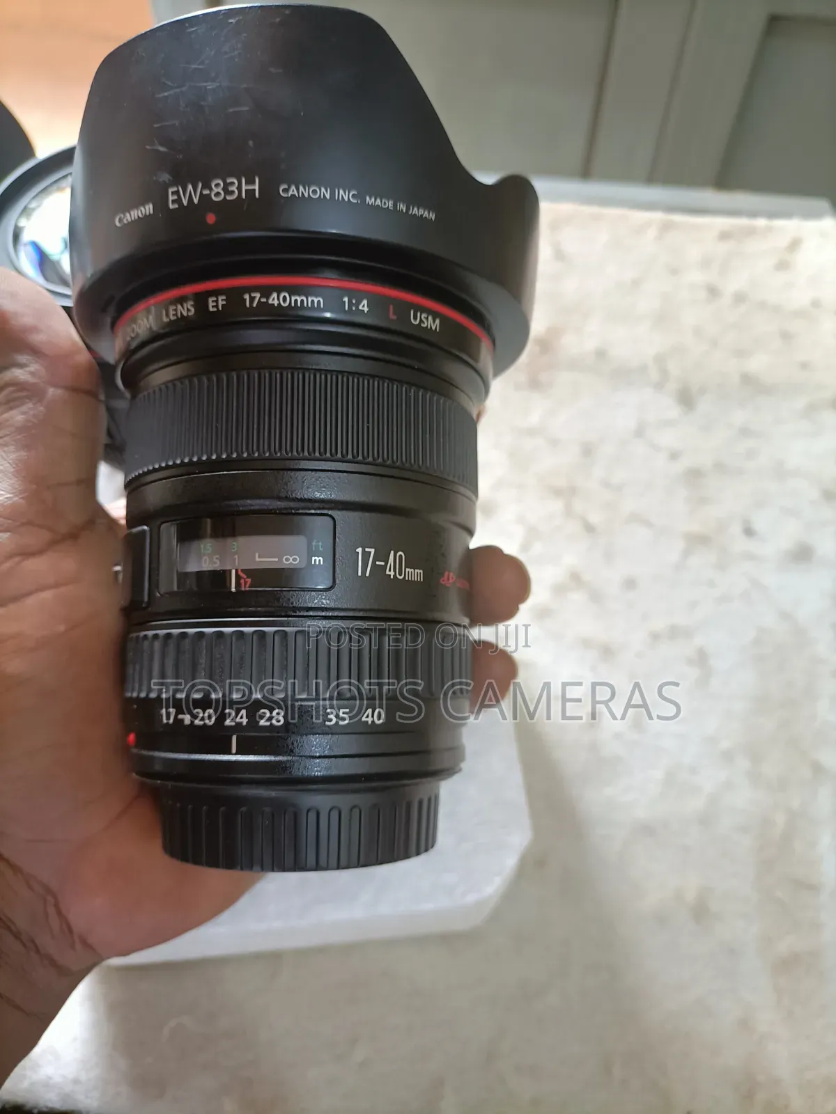 Canon EF 17-40mm Lens
