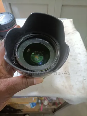 Canon EF 17-40mm Lens